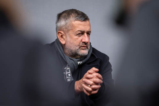 Nebojsa Novakovic på läktaren