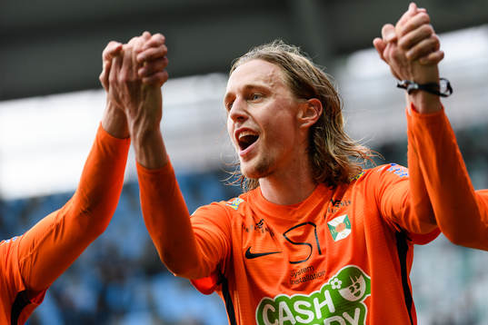 Varbergs Joakim Lindner jublar