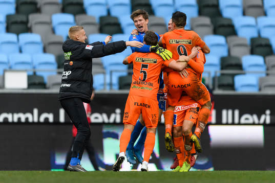 Varbergs spelare jublar