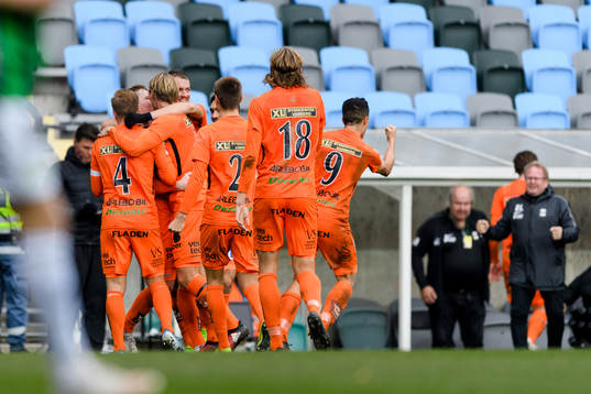 Varbergs spelare jublar
