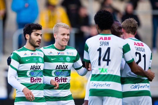 Västerås Emil Skogh jublar med Karwan Safari och Simon