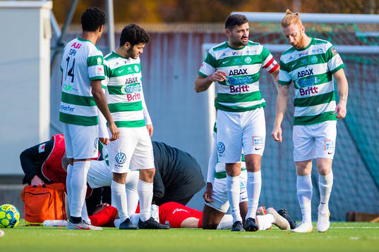 Västerås målvakt Anton Fagerström med en skada
