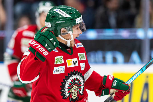Frölundas Rhett Rakhshani jublar