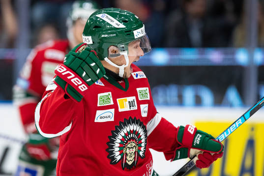 Frölundas Rhett Rakhshani jublar