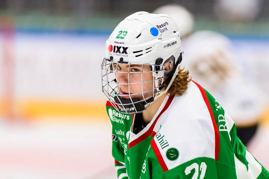 Rögles Calle Spaberg Olsen innan ishockeymatchen i SHL
