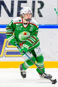 Rögles Calle Spaberg Olsen innan ishockeymatchen i SHL