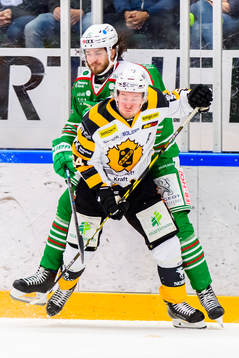 Rögles Dennis Everberg och Skellefteås Jonathan Pudas