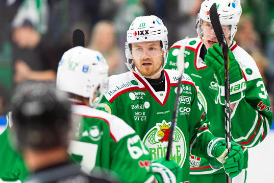 Rögles Nick Sörensen jublar