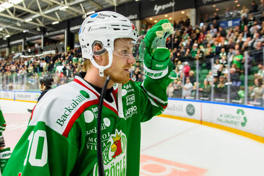 Rögles Nick Sörensen jublar