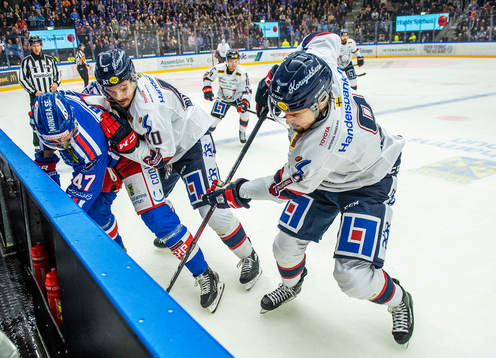 Oskarshamns Christian Lindberg och Linköpings Adam Helewka