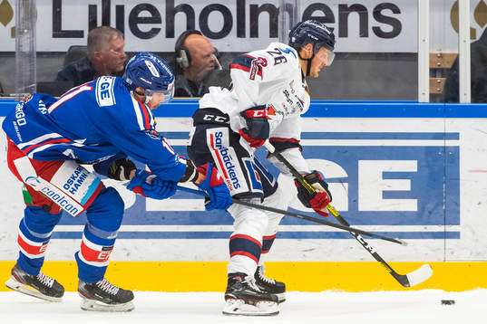 Oskarshamns Joakim Thelin och Linköpings Hampus Larsson i