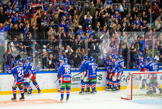 Oskarshamns spelare jublar