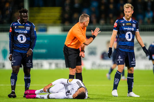 Aliou Coly of Kristiansund, Bjørn Maars Johnsen of