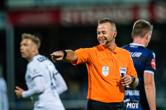 Svein Oddvar Moen, referee