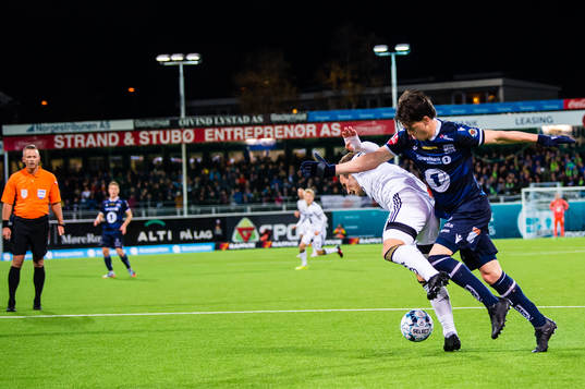 Mike Lindemann Jensen of Rosenborg and Bent Langåssve