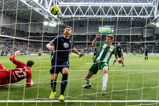 Malmö FFs Rasmus Bengtsson och Hammarbys Aron Johannsson