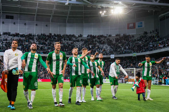 Hammarbys spelare tackar  publiken