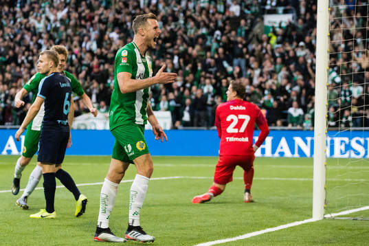 Hammarbys Richard Magyar jublar