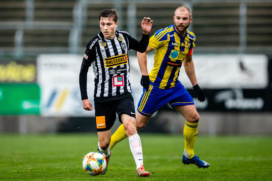 Bläddra bland fler bilder av Fotboll, Div 1 Södra, Landskrona - Eskilsminne