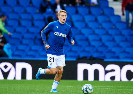 Martin Odegaard of Real Sociedad warms up