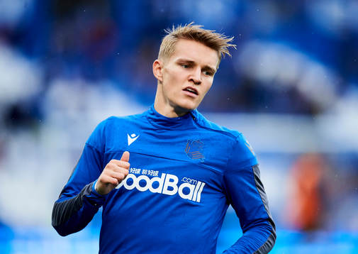 Martin Odegaard of Real Sociedad warms up