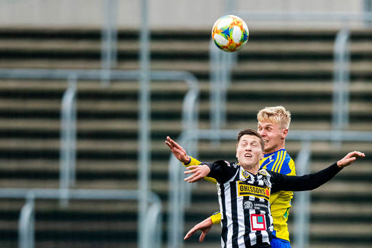 Landskronas Kevin Jensen och Eskilsminnes Jonatan Persson