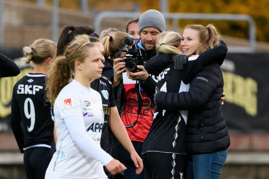 Göteborgs Emma Berglund jublar