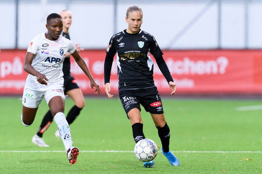 Växjös Ritah Kivumbi och Göteborgs Filippa Curmark