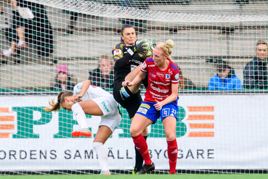 Rosengårds målvakt Zecira Musovic räddar mot Vittsjös