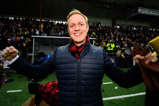 Rosengårds tränare Jonas Eidevall jublar