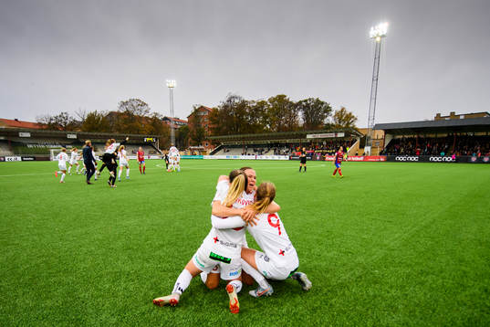Rosengårds Jelena Cankovic, Jessica Samuelsson och Anna
