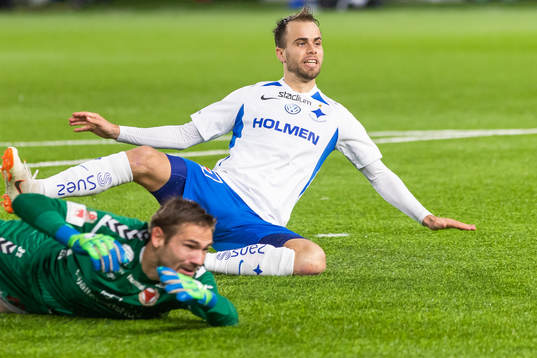 Kalmars målvakt Lucas Hägg-Johansson ser Andreas