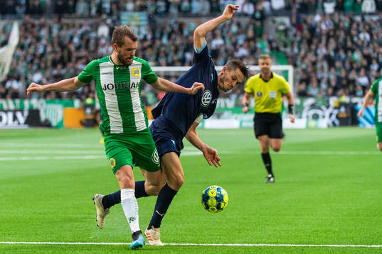 Hammarbys Mads Fenger Nielsen och Malmö FFs Markus