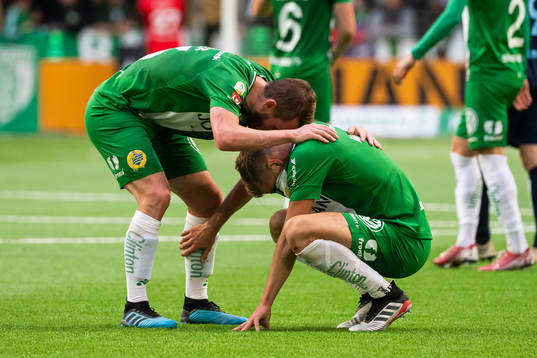 Hammarbys Mads Fenger Nielsen och Richard Magyar jublar