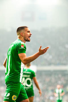 Hammarbys Vladimir Rodic jublar
