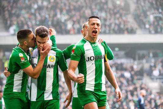 Hammarbys Alexander Kacaniklic jublar med Nikola Djurdjic