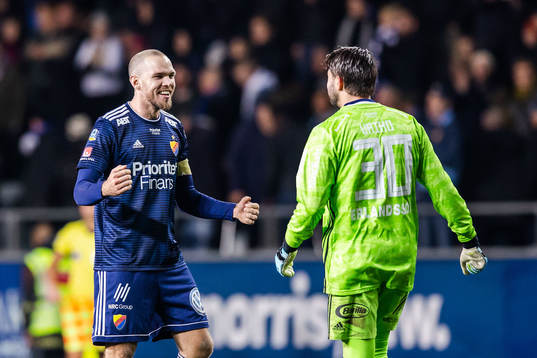 Djurgårdens Marcus Danielson och målvakt Tommi Vaiho