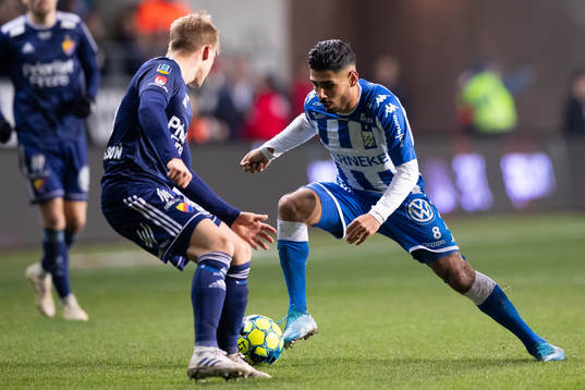 IFK Göteborgs Hosam Aiesh mot Djurgårdens Elliot Käck