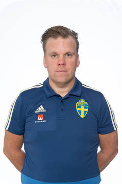 Tränare Viktor Eriksson i P15-landslaget