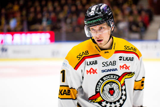 Luleås Petter Emanuelsson jublar