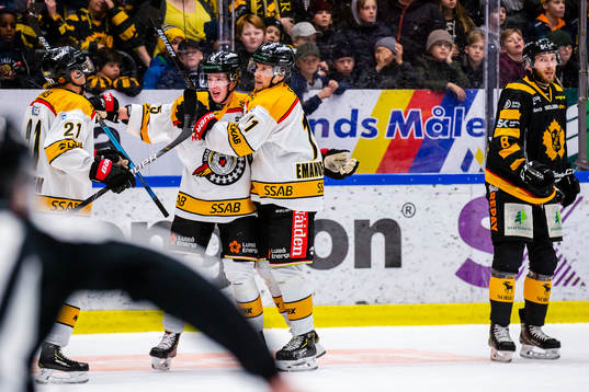 Luleås Petter Emanuelsson, Juhani Tyrväinen och Arttu