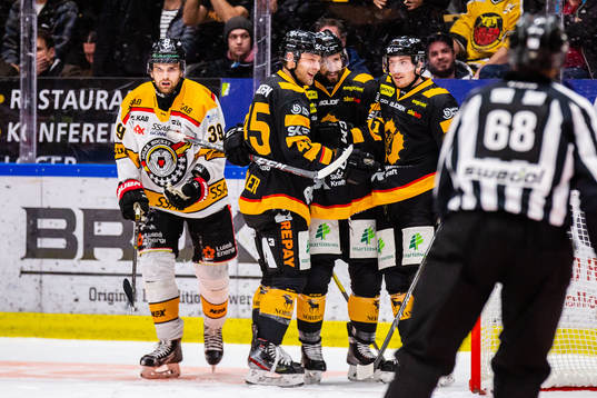 Skellefteås Oscar Möller, Tom Pyatt och Jesper Frödén