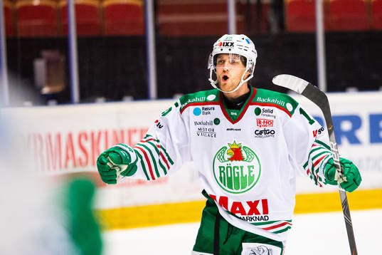 Rögles Simon Ryfors jublar
