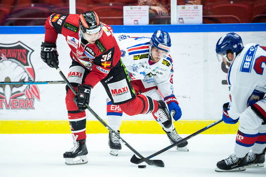 Malmö Redhawks Matias Myttynen mot Oskarshamns Emil