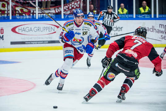 Oskarshamns Joakim Thelin mot Malmö Redhawks Marcus Björk