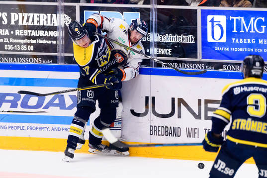 s Emil Johansson