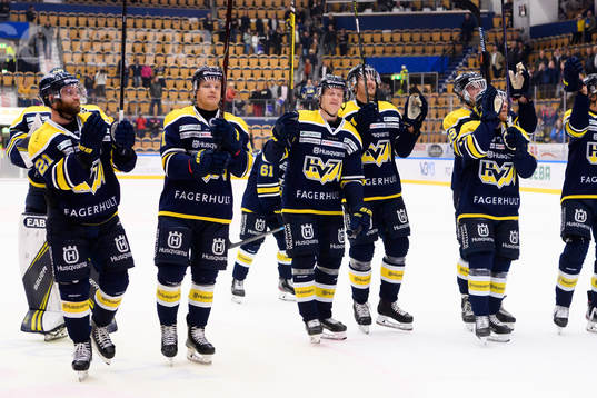 s spelare tackar publiken