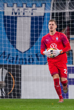 Goalkeeper Johan Dahlin of Malmö FF