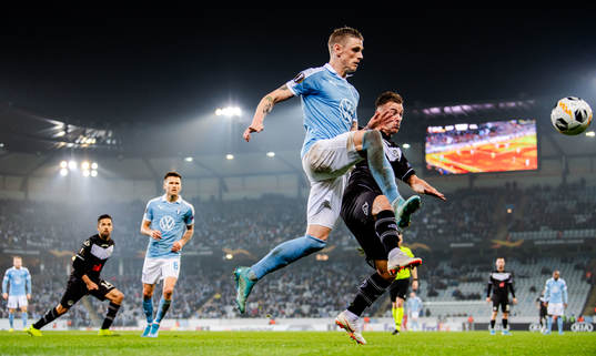 Sören Rieks of Malmö FF and Marco Aratore of Lugano