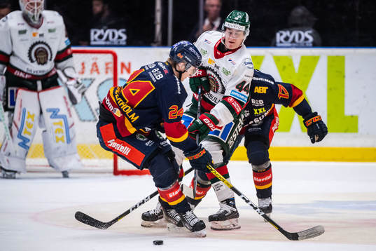 Djurgårdens Erik Walli-Walterholm och Henrik Eriksson mot